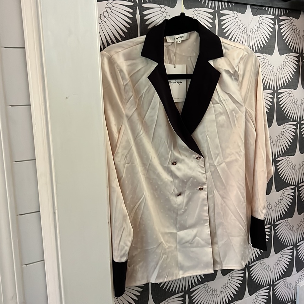 Simple Retro Blouse - Picture 2 of 4